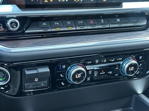 New 2026 GMC Sierra 1500 SLT w/ SLT Premium Plus Package image 21