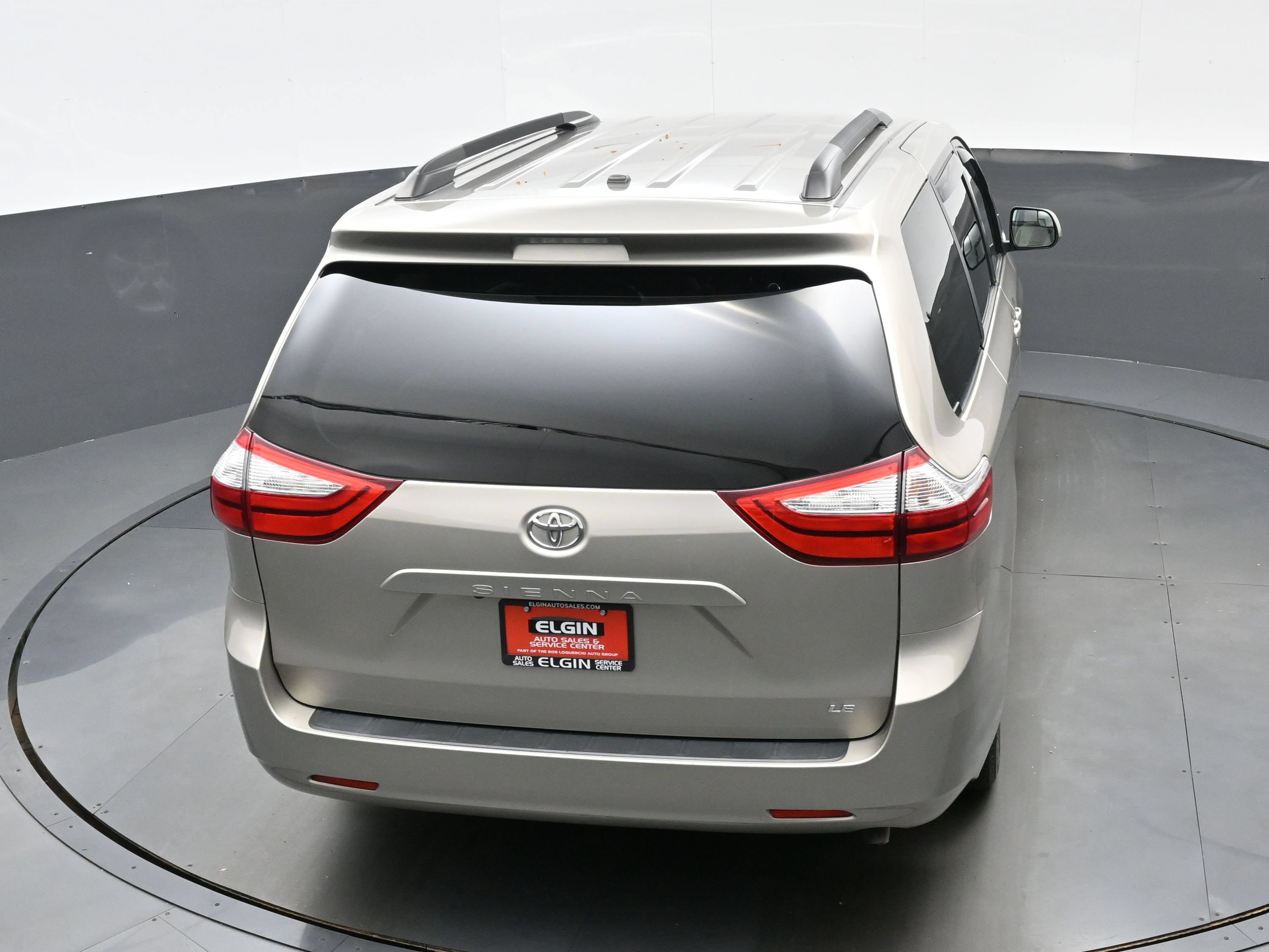 Used 2016 Toyota Sienna LE FWD image 37