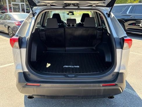 Used 2025 Toyota RAV4 XLE AWD/4WD image 7