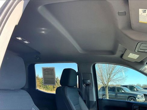 Used 2022 Chevrolet Silverado 1500 Custom image 19