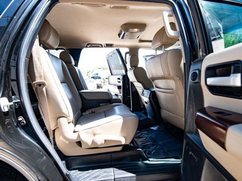 Used 2012 Toyota Sequoia Platinum image 33