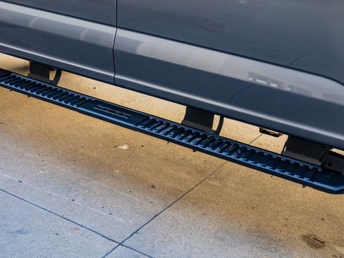 Used 2024 Ford F250 XLT w/ XLT Premium Package image 13