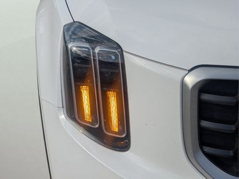 Used 2024 Kia Telluride S w/ S Sunroof Package FWD image 32