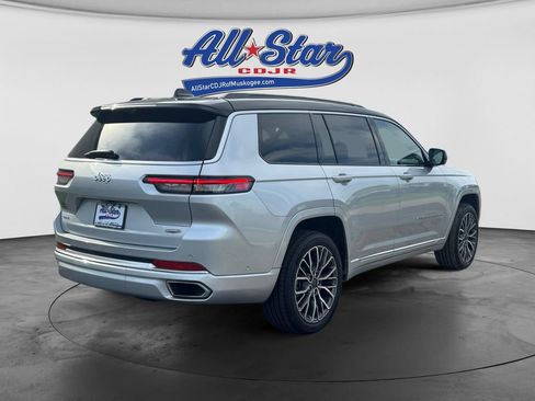 Used 2024 Jeep Grand Cherokee L Summit AWD/4WD image 7