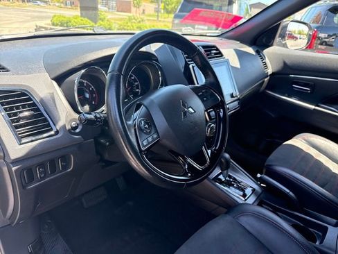 Used 2020 Mitsubishi Outlander Sport GT FWD image 14
