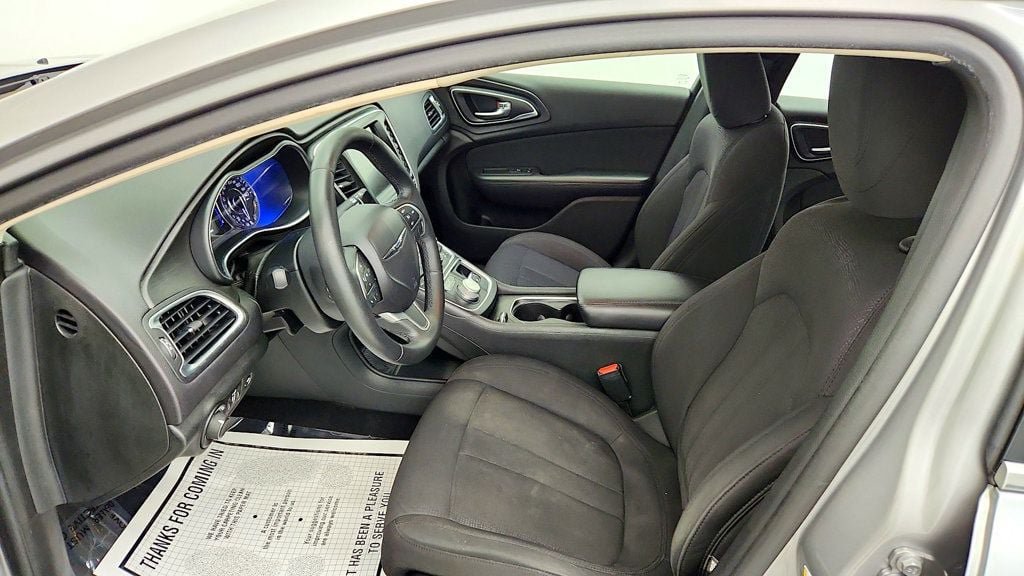 Used 2015 Chrysler 200 Limited w/ Convenience Group FWD image 13