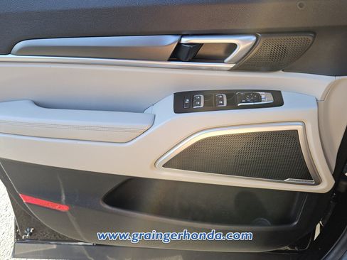 Used 2021 Kia Telluride S FWD image 24