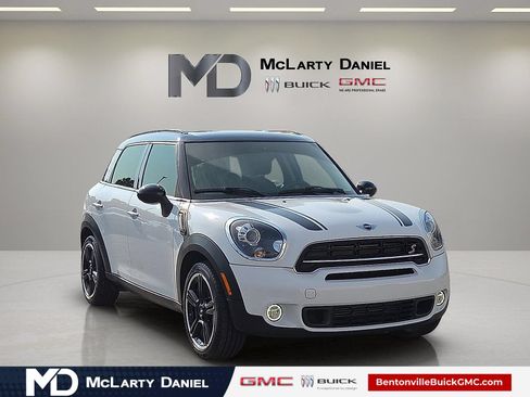 Used 2016 MINI Cooper Countryman S FWD image 1