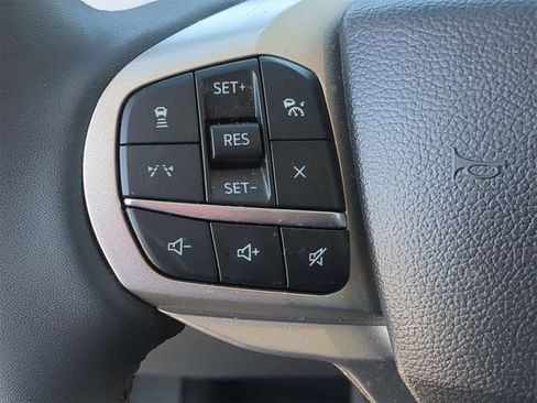 Used 2025 Ford Explorer Active image 30