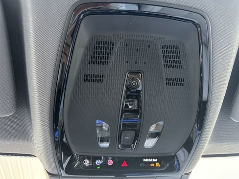 New 2025 Cadillac Optiq Luxury 1 image 25