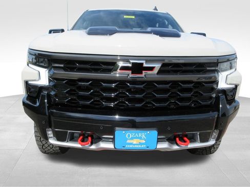 New 2026 Chevrolet Silverado 1500 ZR2 AWD/4WD image 9