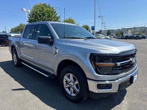 Used 2025 Ford F150 XLT w/ Equipment Group 301A Standard AWD/4WD image 7