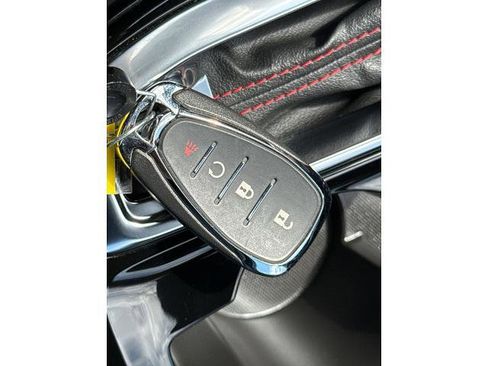 Certified 2025 Chevrolet Trax RS w/ Driver Confidence Package FWD image 36