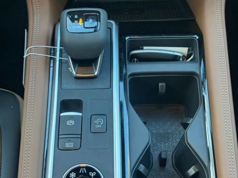 New 2025 Nissan Pathfinder Platinum image 11