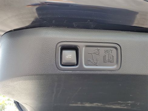 Certified 2023 Lincoln Navigator L Reserve image 7