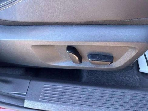 Used 2023 Nissan Rogue SL w/ SL Premium Package image 20