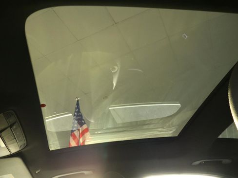 Used 2019 Mercedes-Benz C 300 4MATIC Sedan image 41