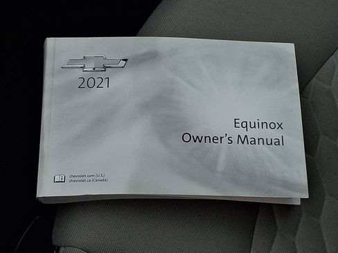 Used 2021 Chevrolet Equinox LS image 25