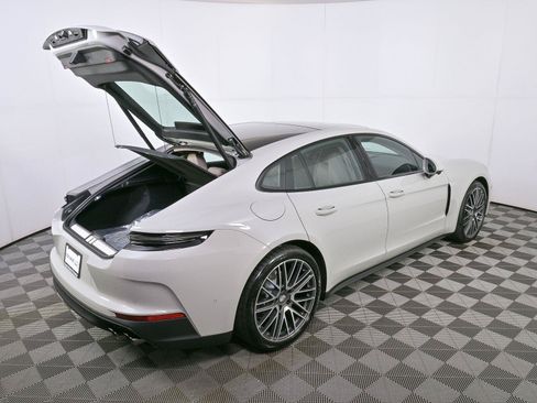 New 2026 Porsche Panamera image 27