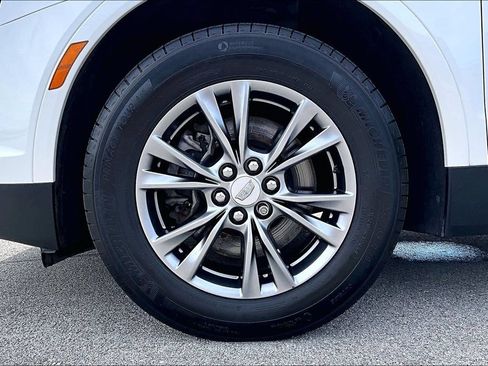 Used 2023 Cadillac XT5 Premium Luxury w/ LPO, Floor Liner Package AWD/4WD image 9