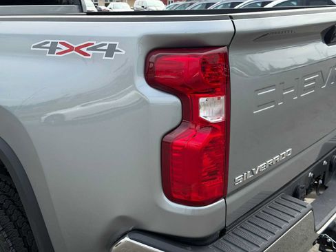 Certified 2026 Chevrolet Silverado 2500 LT w/ Convenience Package AWD/4WD image 16