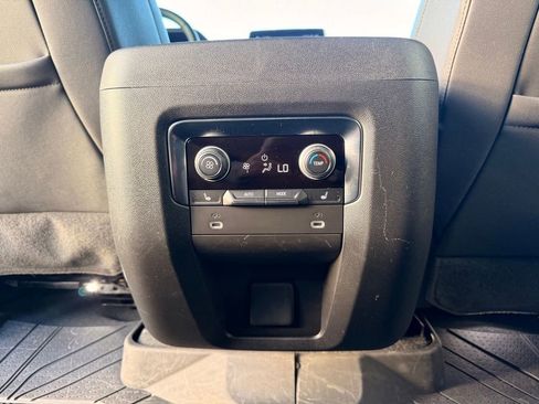 Used 2024 Chevrolet Tahoe Z71 w/ Luxury Package AWD/4WD image 27