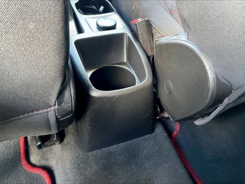 Used 2017 Chevrolet Sonic LT w/ Fun and Sun Package image 33