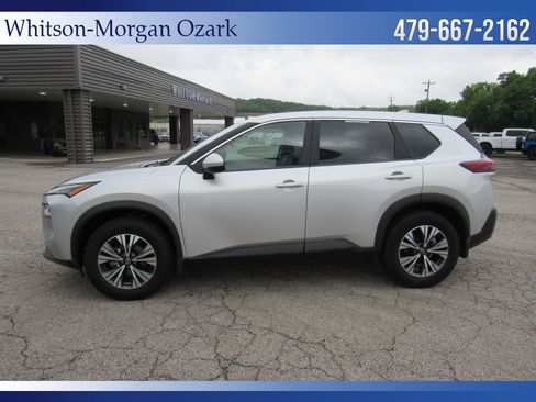 Used 2022 Nissan Rogue SV AWD/4WD image 7
