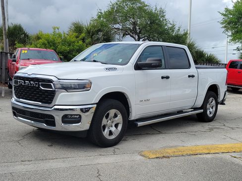 Used 2025 RAM 1500 Big Horn AWD/4WD image 2