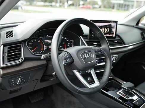 Certified 2024 Audi Q5 2.0T Premium w/ Convenience Package image 17