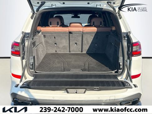 Used 2022 BMW X5 M50i w/ Executive Package image 12