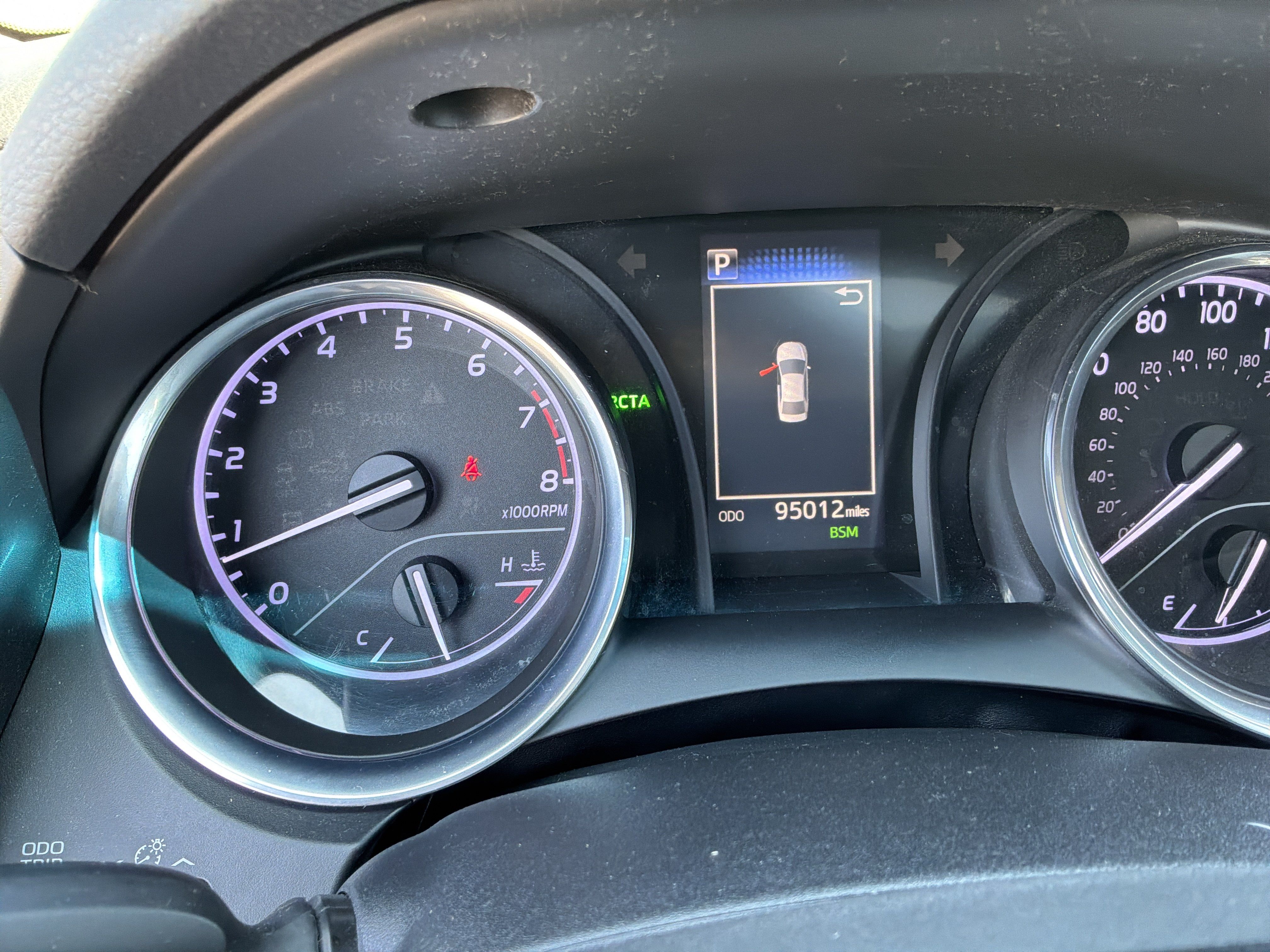 Used 2018 Toyota Camry SE w/ Moonroof Package FWD image 22