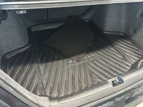 Used 2018 Honda Accord EX image 25