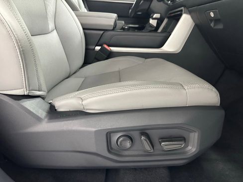 Used 2025 Toyota Tundra Limited image 61