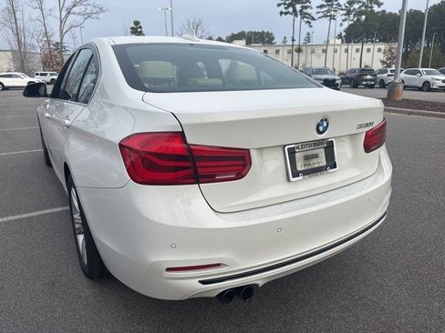 Used 2017 BMW 330i Sedan image 14