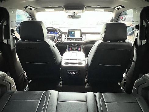 Used 2022 Chevrolet Suburban LT RWD image 43