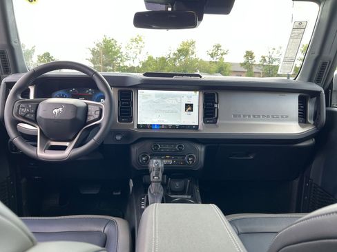 New 2025 Ford Bronco Outer Banks image 23