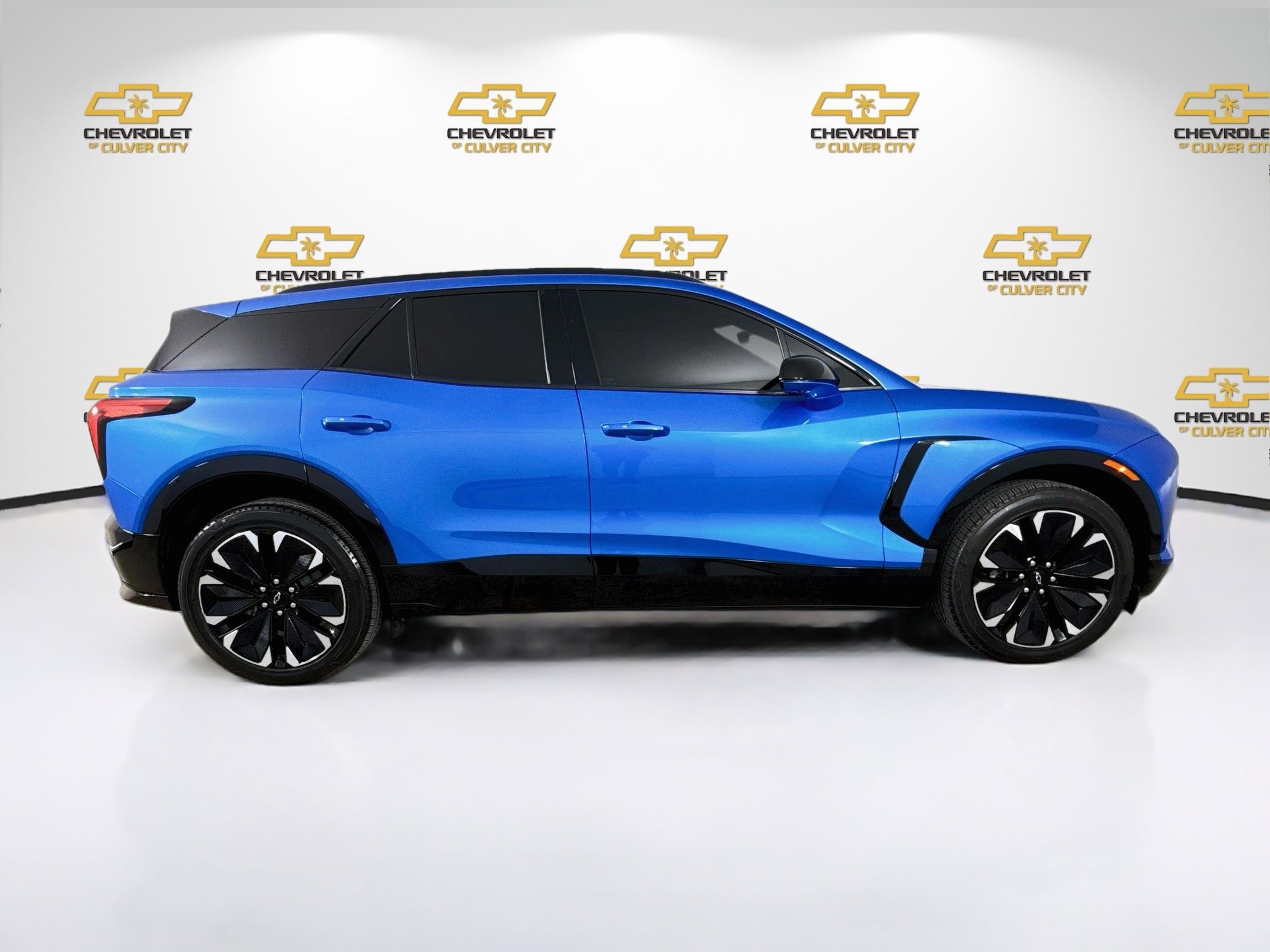 Used 2024 Chevrolet Blazer EV RS AWD/4WD image 9