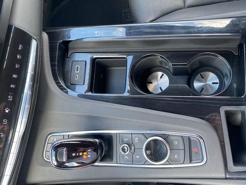 Used 2023 Cadillac Escalade Sport AWD/4WD image 19