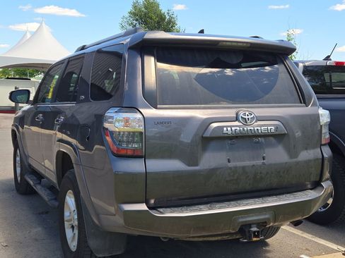 Used 2021 Toyota 4Runner SR5 Premium w/ Moonroof Package AWD/4WD image 2