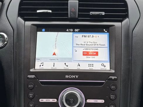 Used 2017 Ford Fusion Titanium image 16