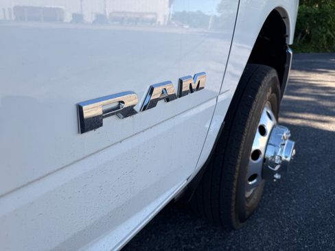 Used 2024 RAM 3500 Laramie AWD/4WD image 21