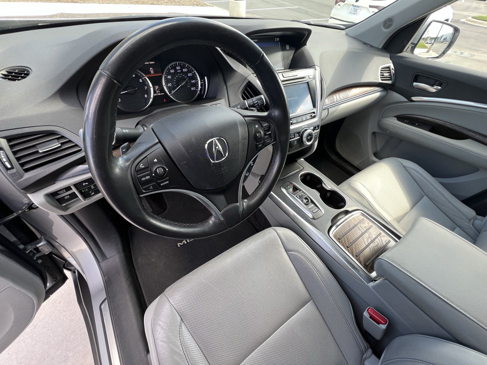 Used 2020 Acura MDX w/ Technology Package FWD image 17