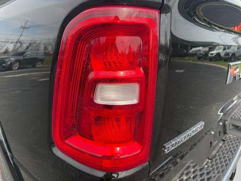 New 2026 RAM 1500 4x4 Crew Cab image 21