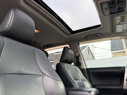 Used 2012 Toyota 4Runner Limited AWD/4WD image 15