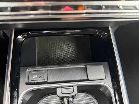 Certified 2022 Mercedes-Benz GLA 250 4MATIC image 24