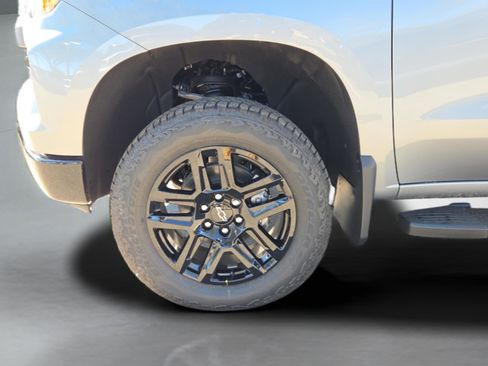 New 2026 Chevrolet Silverado 1500 Custom Trail Boss w/ LPO, Dark Essentials Package AWD/4WD image 26