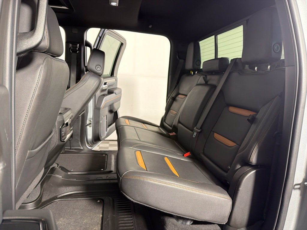 Used 2025 GMC Sierra 3500 AT4 w/ AT4 Premium Plus Package AWD/4WD image 19