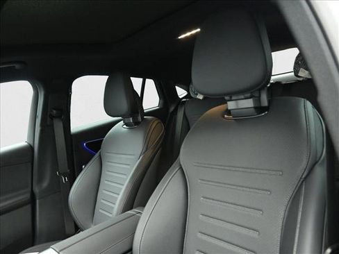 New 2026 Mercedes-Benz GLC 300 4MATIC image 9