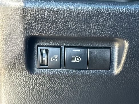 Certified 2022 Toyota RAV4 LE image 29